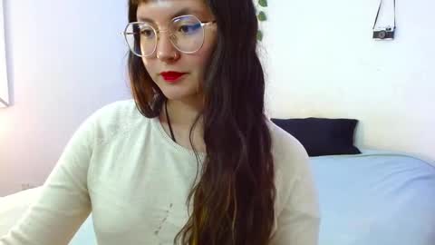 Snapshot of mily_baker chatting on 22, 12, 2024 mily_baker online show from 22, 12, 2024