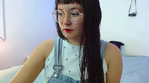 Snapshot of mily_baker chatting on 23, 12, 2024 mily_baker online show from 23, 12, 2024