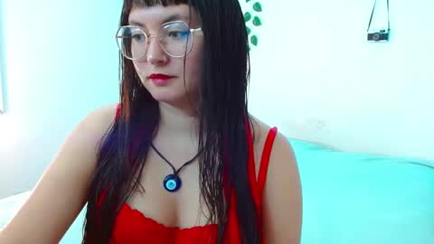 Snapshot of mily_baker chatting on 24, 12, 2024 mily_baker online show from 24, 12, 2024