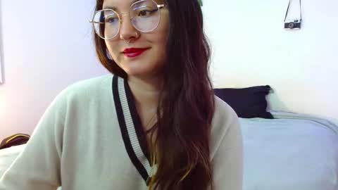 Snapshot of mily_baker chatting on 7, 1, 2025 mily_baker online show from 7, 1, 2025