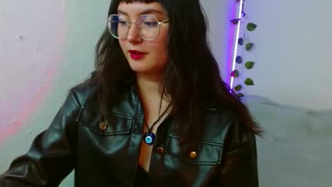 Snapshot of mily_baker chatting on 15, 2, 2025 mily_baker online show from 15, 2, 2025