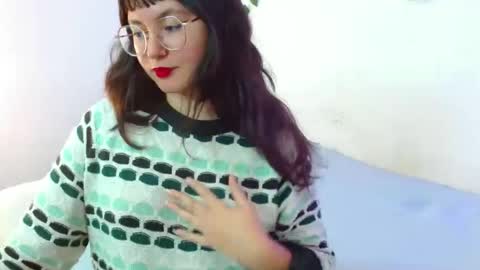 Snapshot of mily_baker chatting on 19, 2, 2025 mily_baker online show from 19, 2, 2025