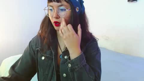 Snapshot of mily_baker chatting on 21, 2, 2025 mily_baker online show from 21, 2, 2025