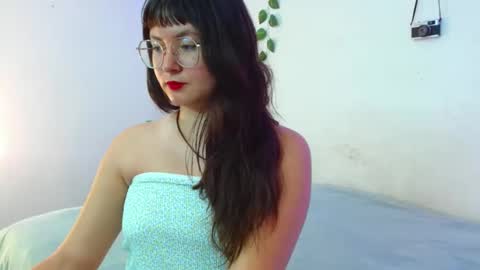 Snapshot of mily_baker chatting on 24, 2, 2025 mily_baker online show from 24, 2, 2025
