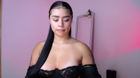 Snapshot of mily_ortiz chatting on 21, 10, 2025 Mily Ortiz online show from 21, 10, 2025