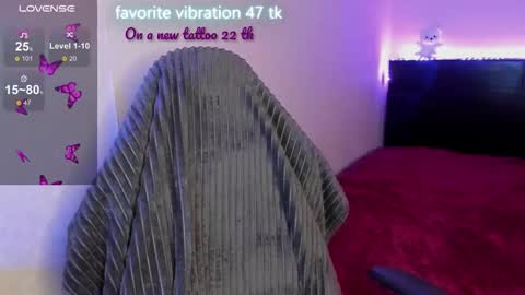 Snapshot of milyamess chatting on 27, 9, 2025 Emily online show from 27, 9, 2025