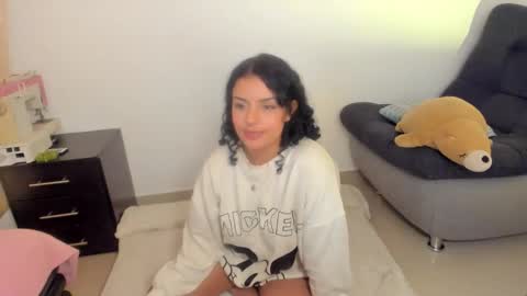 Mimii  online show from 8, 6, 2026