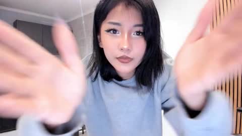 Snapshot of mimicherryy chatting on 12, 9, 2025 Kiko online show from 12, 9, 2025