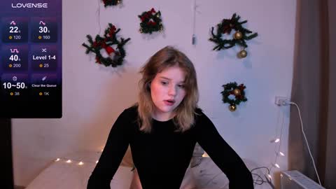 hi Im Mina  online show from 26, 12, 2024