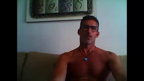 Snapshot of mindthestep chatting on 28, 9, 2025 MIND online show from 28, 9, 2025