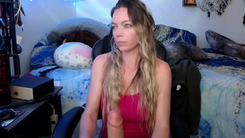 Mindy Mars online show from 10, 3, 2025