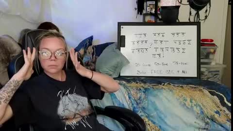 Mindy Mars online show from 10, 9, 2025