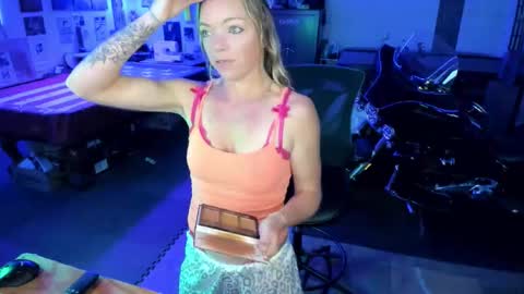 Mindy Mars online show from 7, 11, 2025