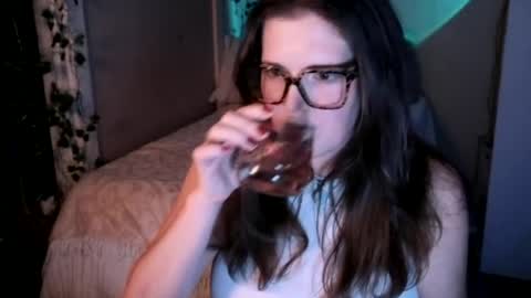 Snapshot of mindymounds chatting on 30, 6, 2026 Mindy online show from 30, 6, 2026