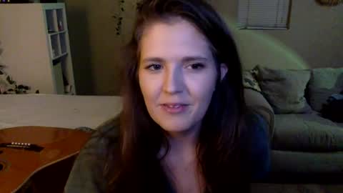 Snapshot of mindymounds chatting on 14, 7, 2026 Mindy online show from 14, 7, 2026