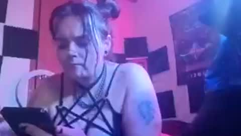 mindyourvib3z online show from 22, 6, 2026