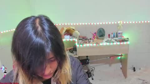 Snapshot of minefoxy2 chatting on 18, 9, 2025 Amber online show from 18, 9, 2025