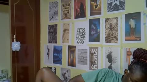 mini_karee online show from 29, 3, 2026