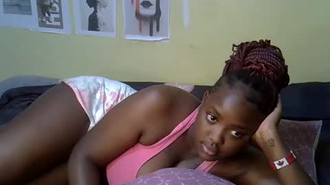 mini_karee online show from 14, 4, 2026