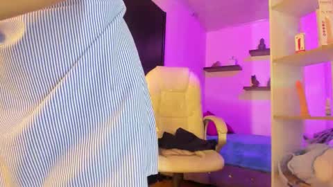 Snapshot of miniadelf chatting on 9, 2, 2026 miniadelf online show from 9, 2, 2026