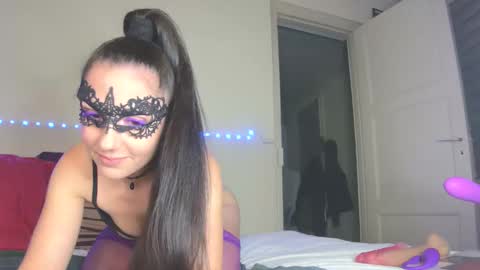 Tina et Lo online show from 15, 10, 2025