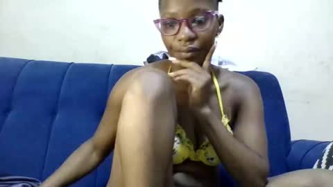 Snapshot of minlavine chatting on 16, 2, 2026 minlavine online show from 16, 2, 2026