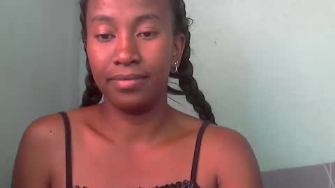 minouch211907 online show from 16, 5, 2026