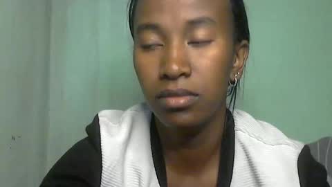 minouch211907 online show from 22, 5, 2026
