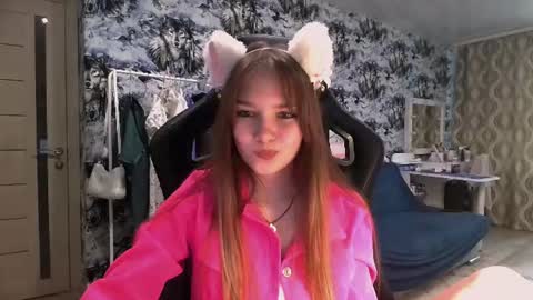 Snapshot of mira_princess chatting on 4, 7, 2026 MIRAcle online show from 4, 7, 2026