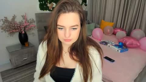 Emma online show from 27, 2, 2025