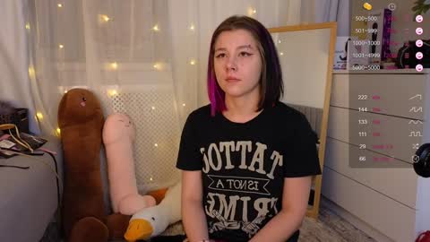 Snapshot of mirafalls chatting on 18, 12, 2024 Mira online show from 18, 12, 2024