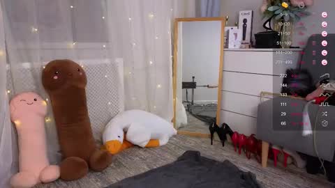 Snapshot of mirafalls chatting on 25, 2, 2025 Mira online show from 25, 2, 2025