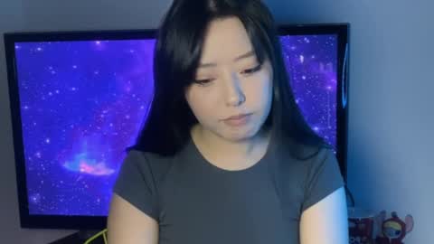 Snapshot of mirafloat chatting on 24, 10, 2025 mirafloat online show from 24, 10, 2025