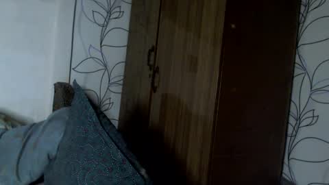 Snapshot of mirahardmanxx chatting on 28, 2, 2025 Happy New Year  online show from 28, 2, 2025