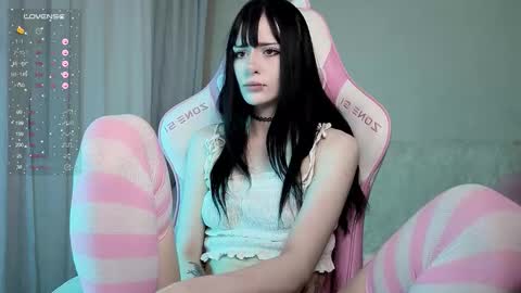Snapshot of miranaliebert chatting on 4, 3, 2026 Mirana online show from 4, 3, 2026