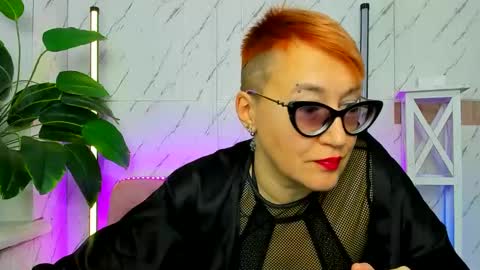 Snapshot of mirandagill chatting on 4, 12, 2024 mirandagill online show from 4, 12, 2024