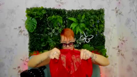 Snapshot of mirandagill chatting on 23, 12, 2024 mirandagill online show from 23, 12, 2024