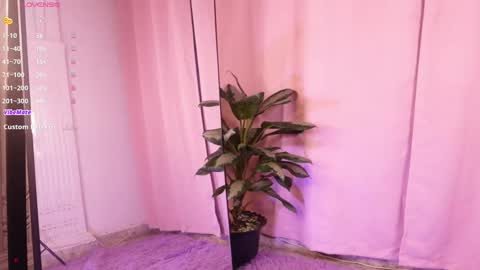 MIRANDA HERNANDEZ online show from 17, 2, 2025