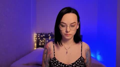 MiraSkyy online show from 5, 3, 2026