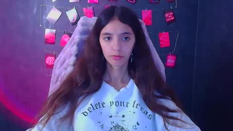 Snapshot of miri_miss chatting on 29, 10, 2025 Miri online show from 29, 10, 2025