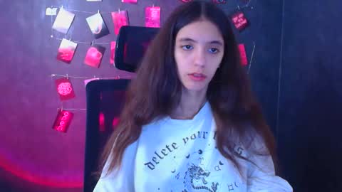 Snapshot of miri_miss chatting on 25, 11, 2025 Miri online show from 25, 11, 2025