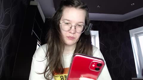 Snapshot of miriamor chatting on 11, 3, 2025 Mira online show from 11, 3, 2025