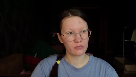 Snapshot of miriamor chatting on 26, 10, 2025 Mira online show from 26, 10, 2025