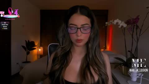 Snapshot of mis_elizabeth chatting on 2, 3, 2026 Eliza online show from 2, 3, 2026