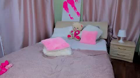mishapallmer online show from 5, 7, 2026