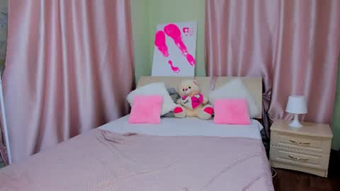mishapallmer online show from 5, 7, 2026