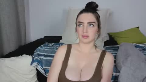 Elora online show from 24, 2, 2026