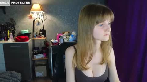 Snapshot of miss___alisa chatting on 20, 7, 2026 Alisa NONNUDE online show from 20, 7, 2026