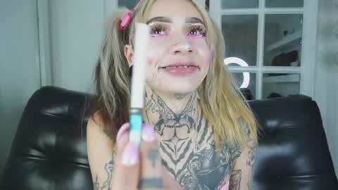 miss___angel online show from 18, 2, 2026