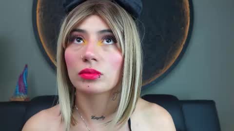 Charlotte online show from 25, 10, 2025